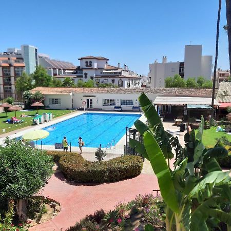 Carihuela Playa Apartment Torremolinos Bagian luar foto