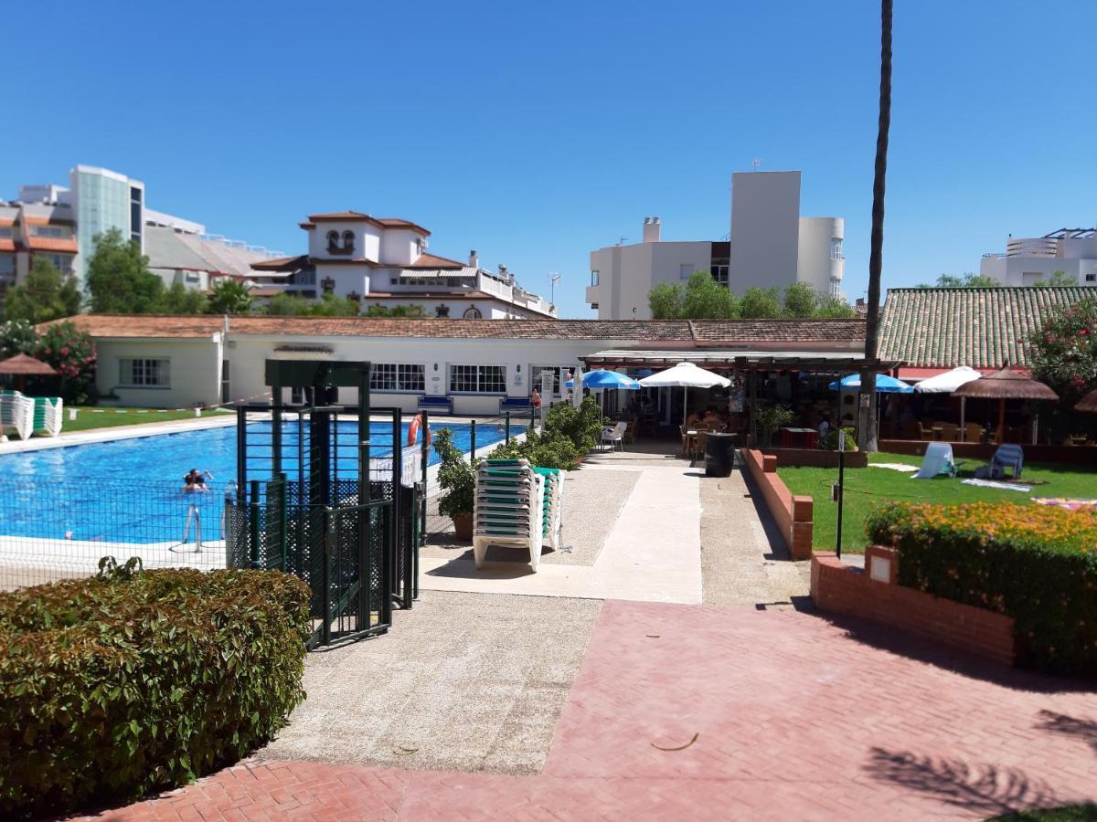 Carihuela Playa Apartment Torremolinos Bagian luar foto