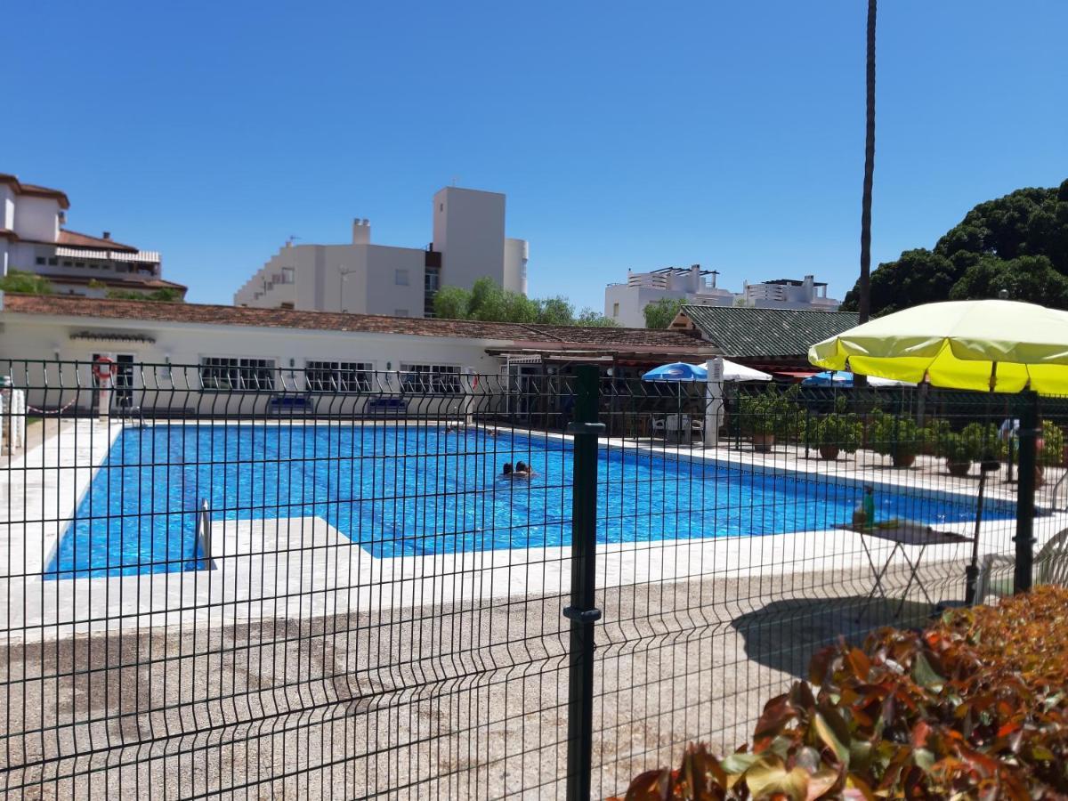 Carihuela Playa Apartment Torremolinos Bagian luar foto